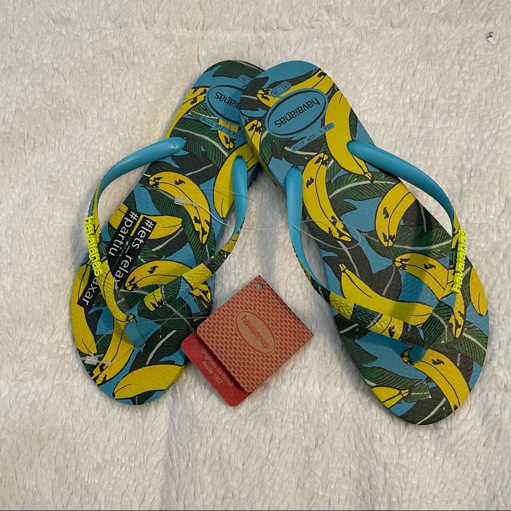 Havaianas with Banana Design
